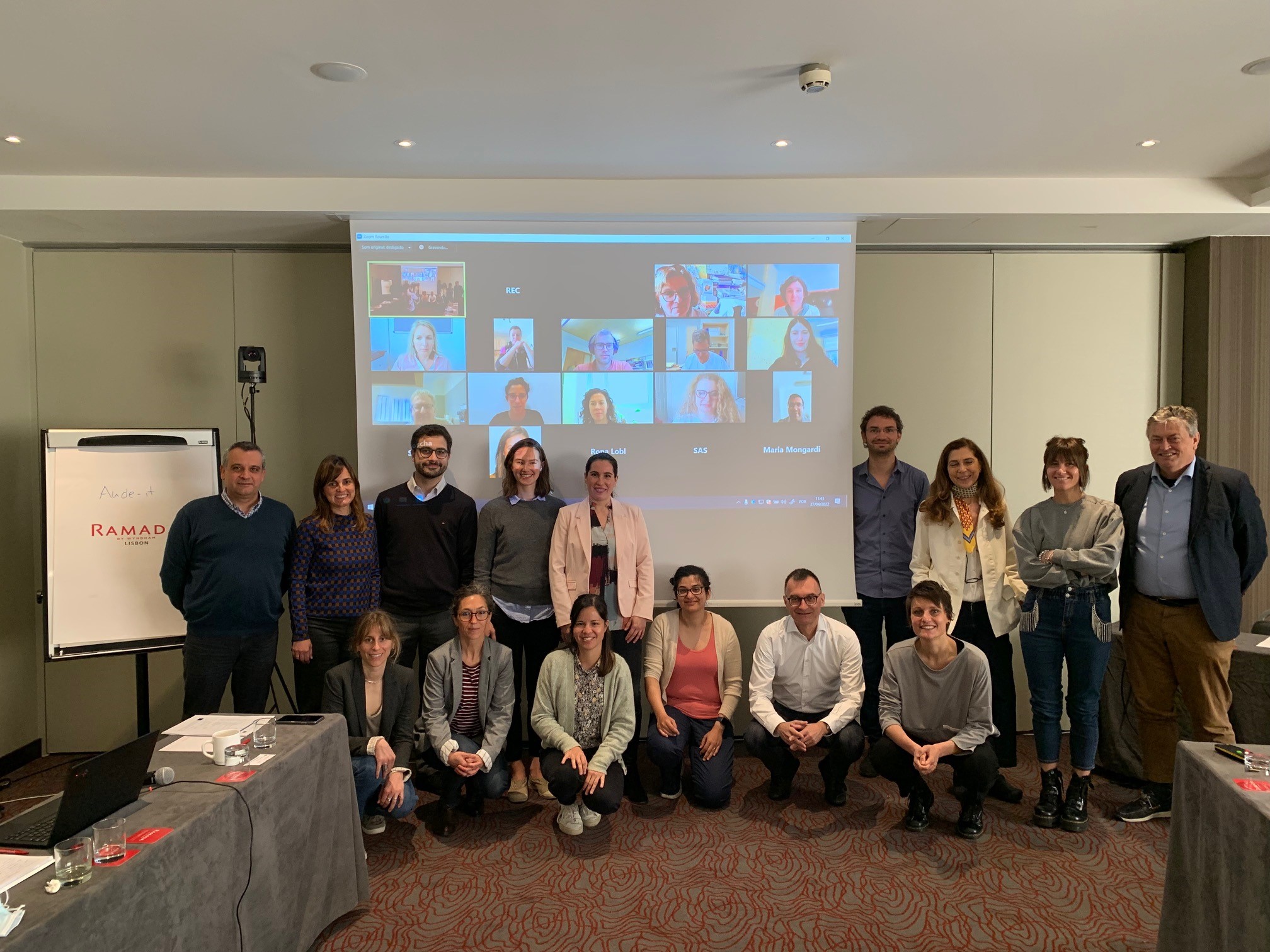 Hybrid meeting group photo