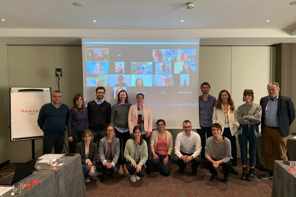 Hybrid meeting group picture